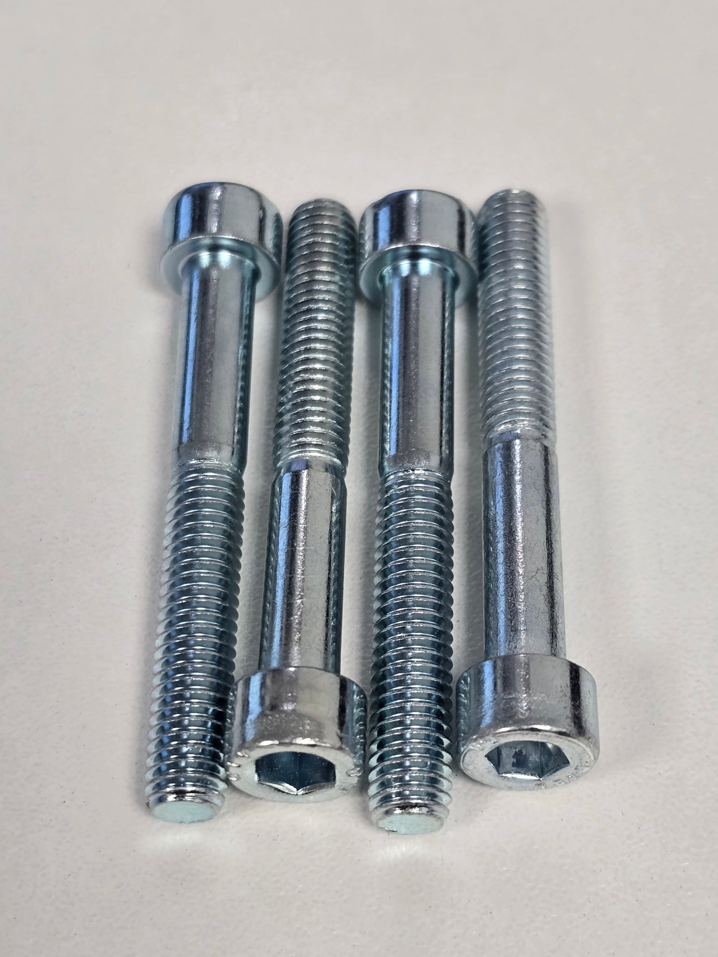 M6 Cap Head Hex Bolt (Pack of 4)