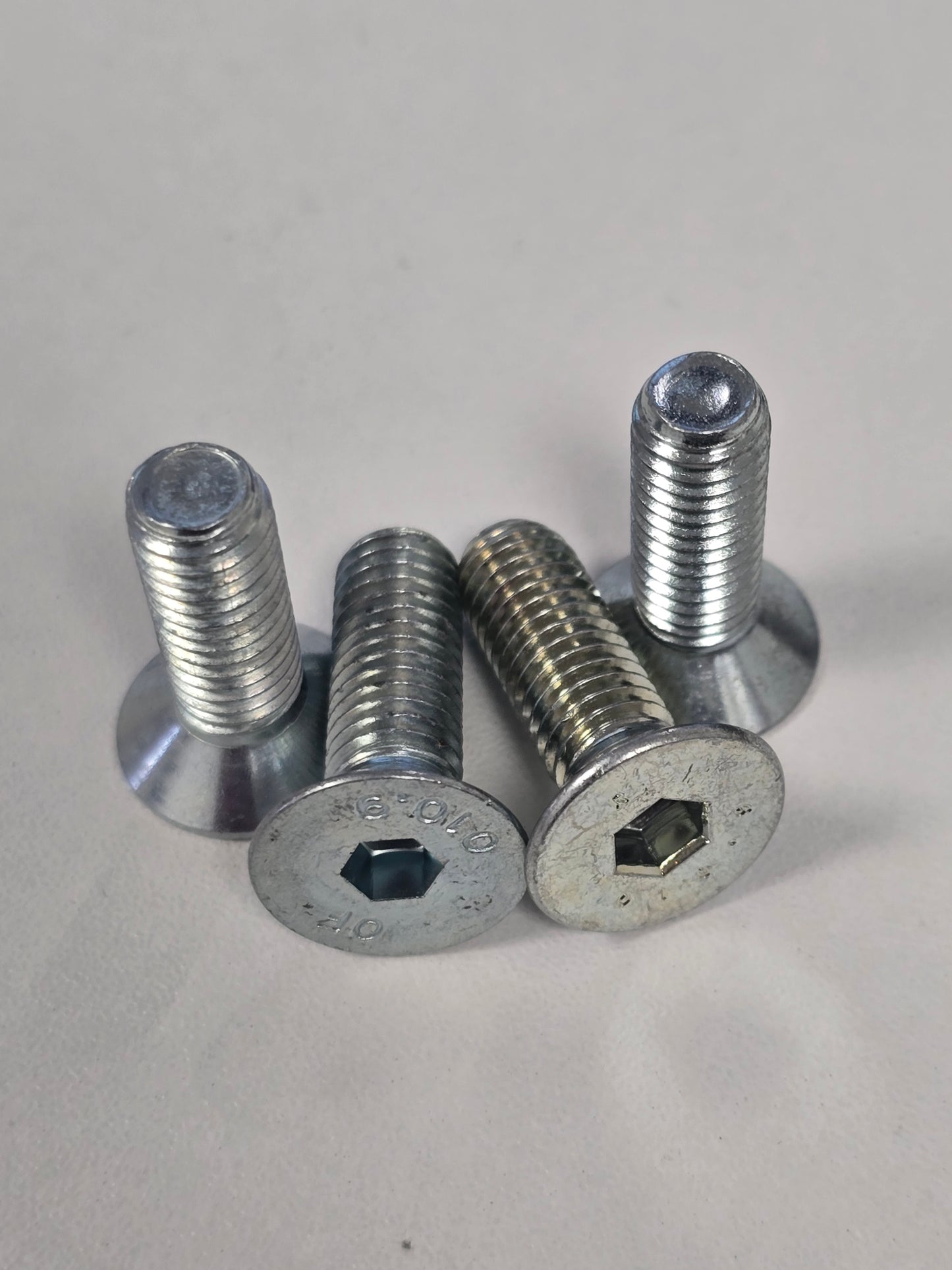 M8 Countersunk Hex Bolt (Pack of 4)