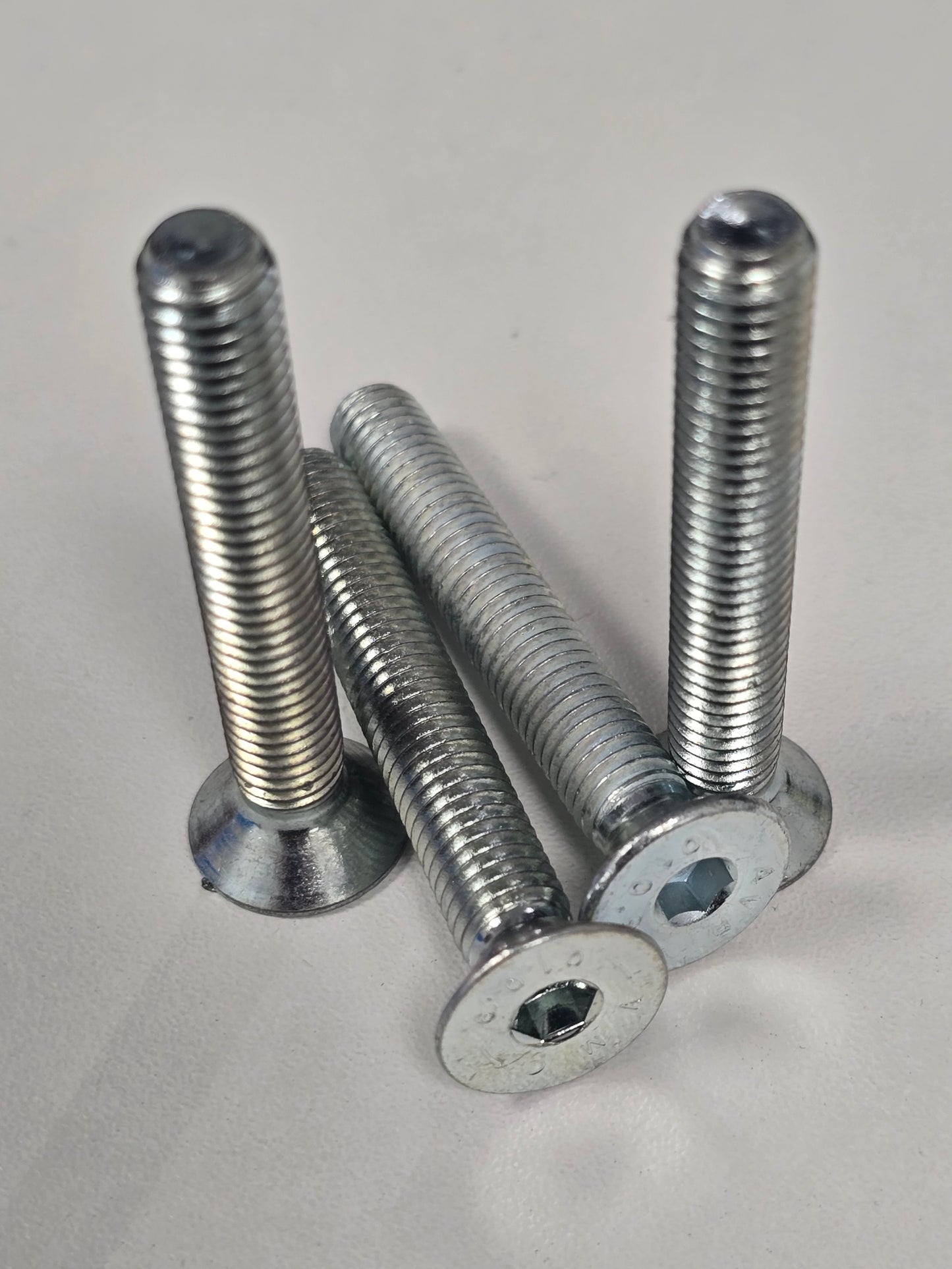 M8 Countersunk Hex Bolt (Pack of 4)