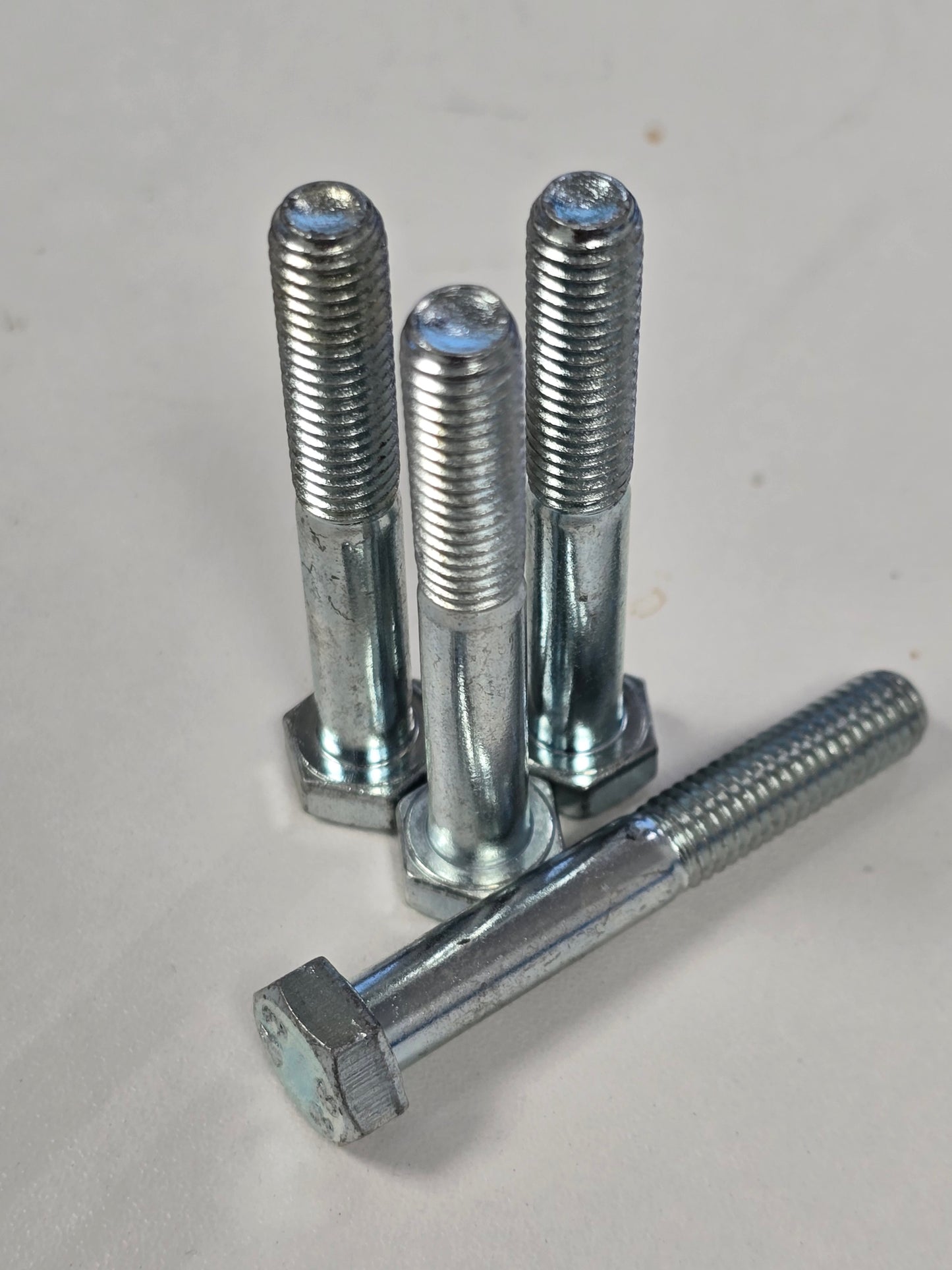 M8 Hex Head Bolt - 8.8 Zinc (Pack of 4)