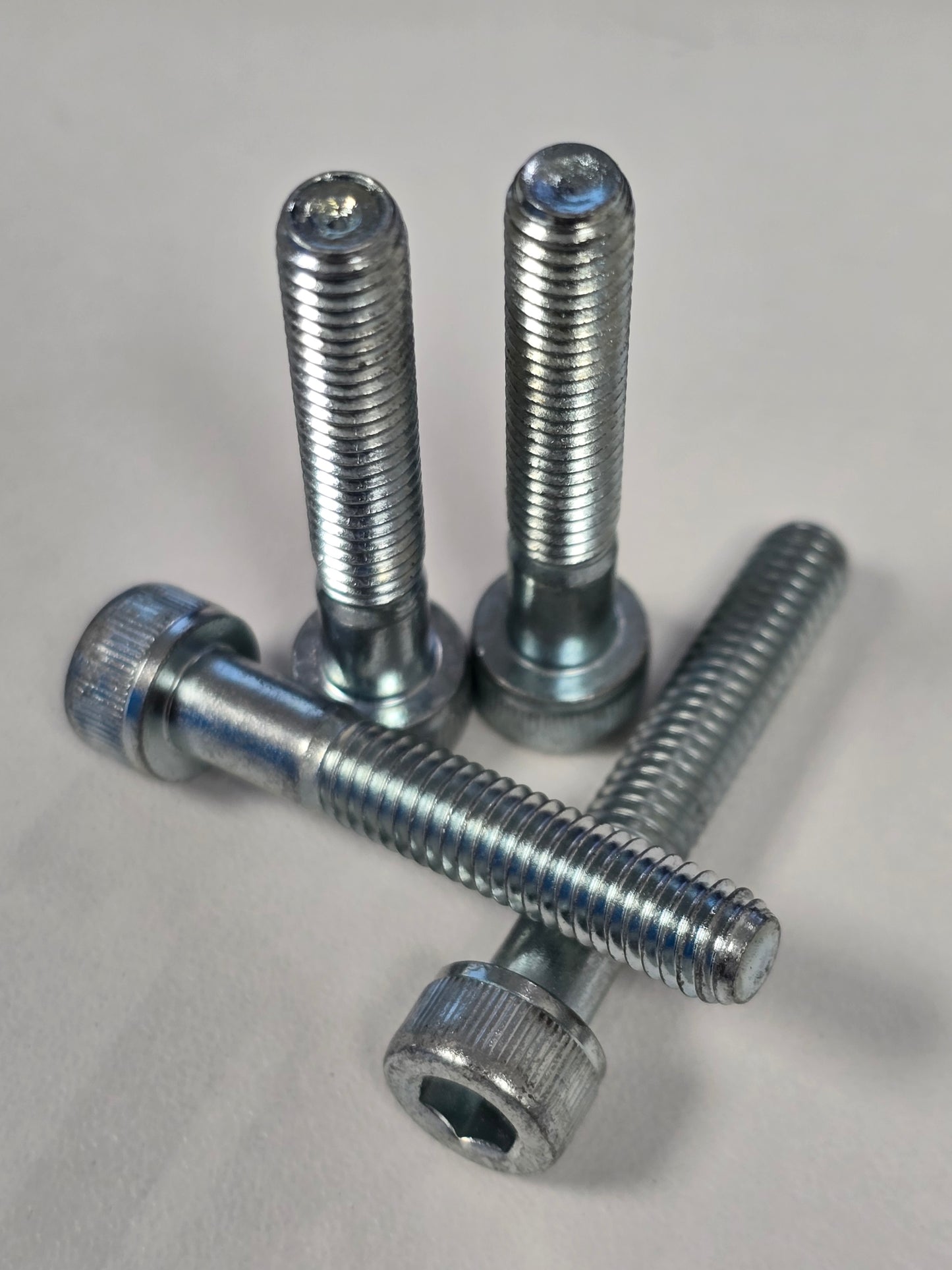 M6 Cap Head Hex Bolt (Pack of 4)